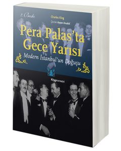 Pera Palasta Gece Yarısı