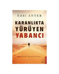 Karanlıkta Yürüyen Yabancı